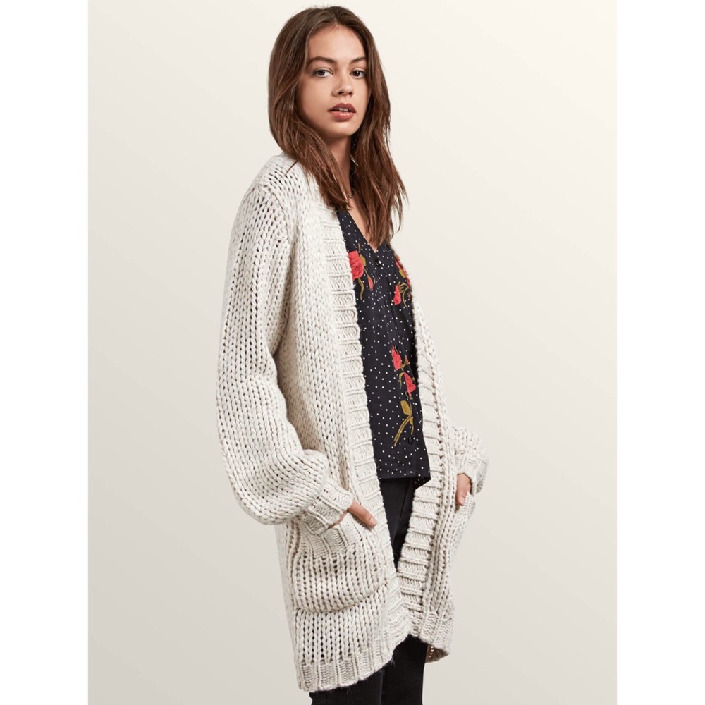 Volcom Oversized Chunky Knit Sweater Cardigan